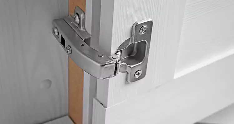 Shower Door Hinge Replacement in San Lorenzo, CA