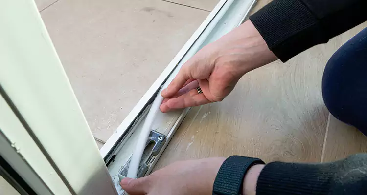 Garage Door Off Track Repair in San Lorenzo, CA