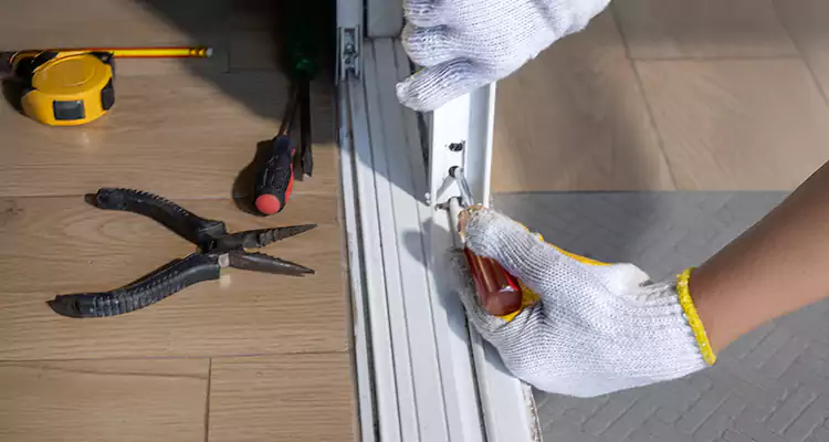 Closet Sliding Door Track Repair in San Lorenzo, CA