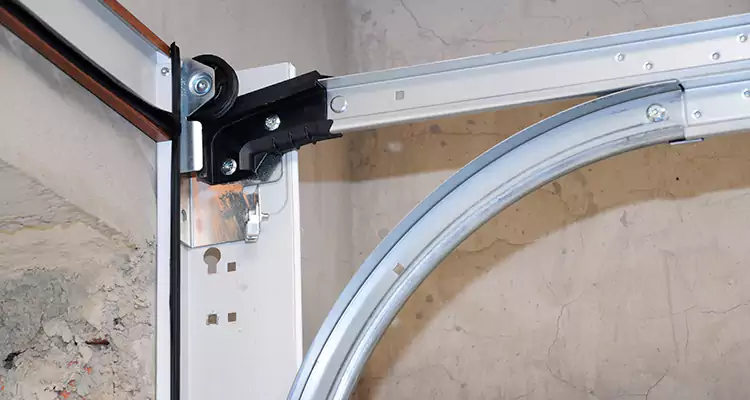 Maintain Liftmaster Garage Door Off Track in San Lorenzo, CA